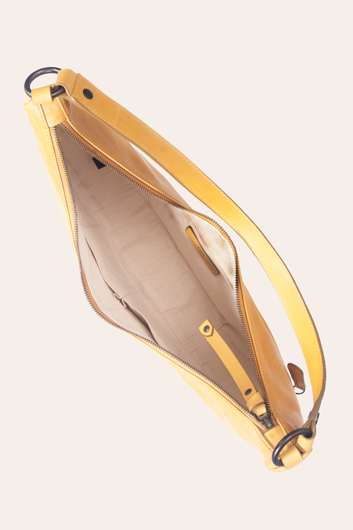Melissa Crescent Hobo - Image 6