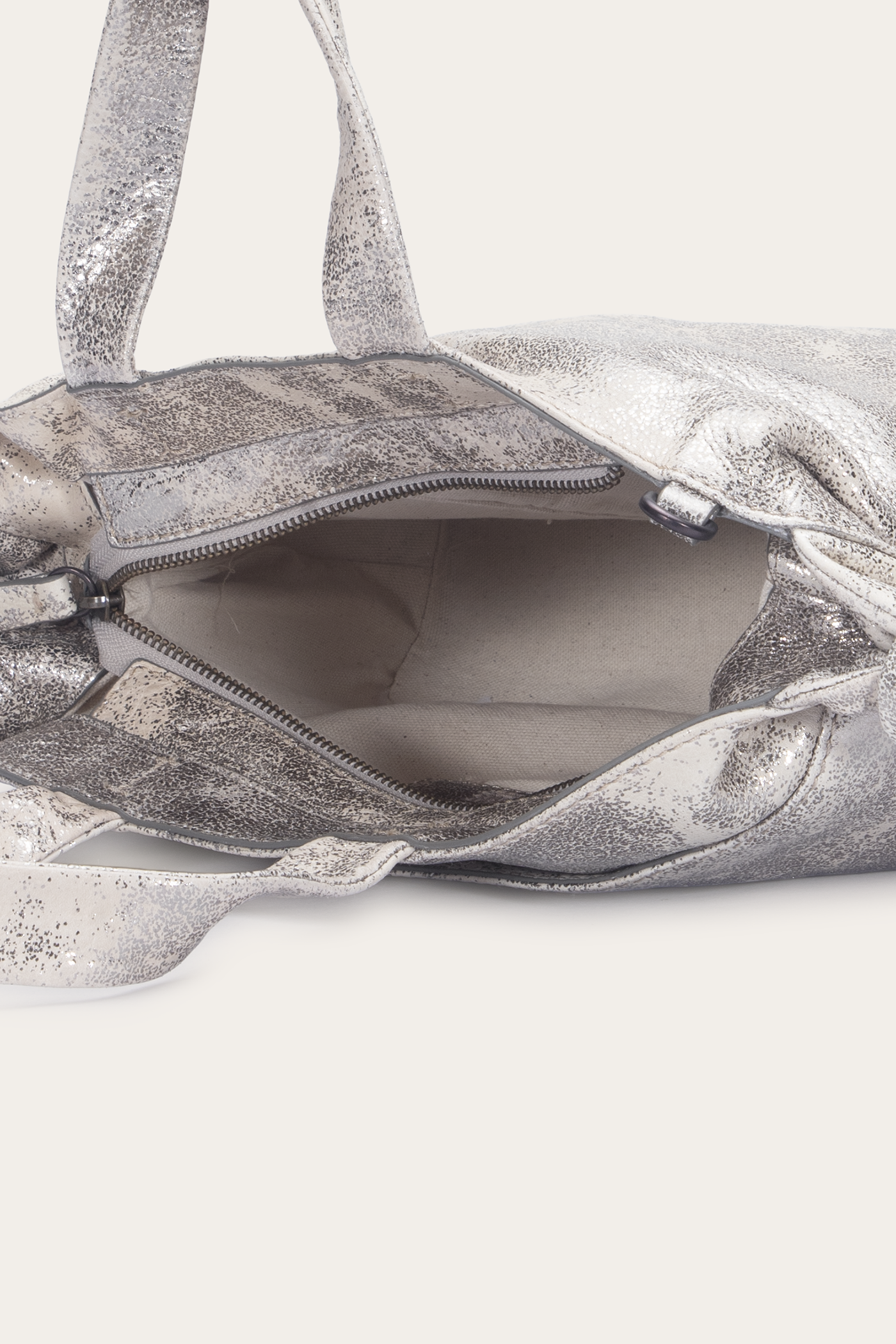 Nora Satchel - Image 6