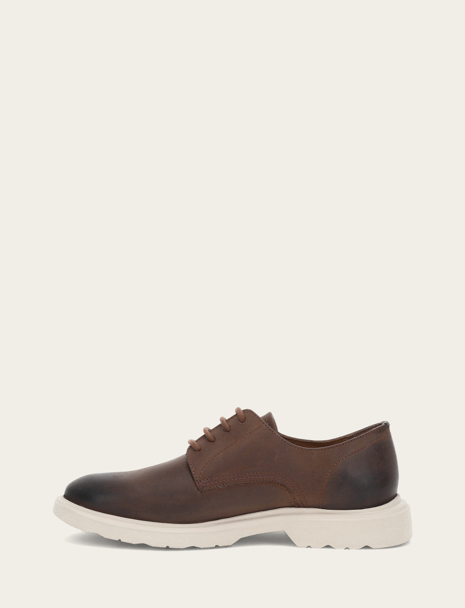 Connor Oxford - Image 3