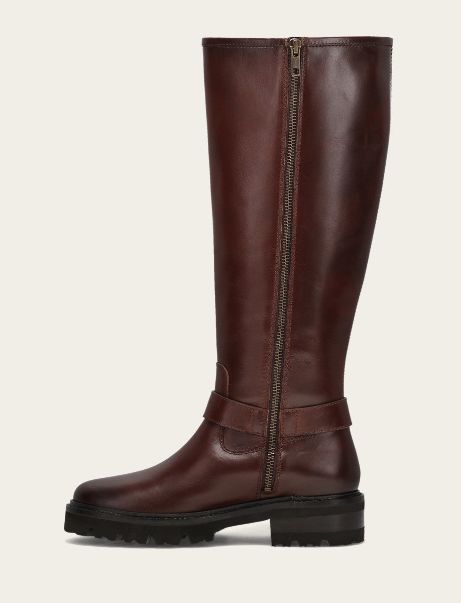 Olivia Buckle Tall - Image 3