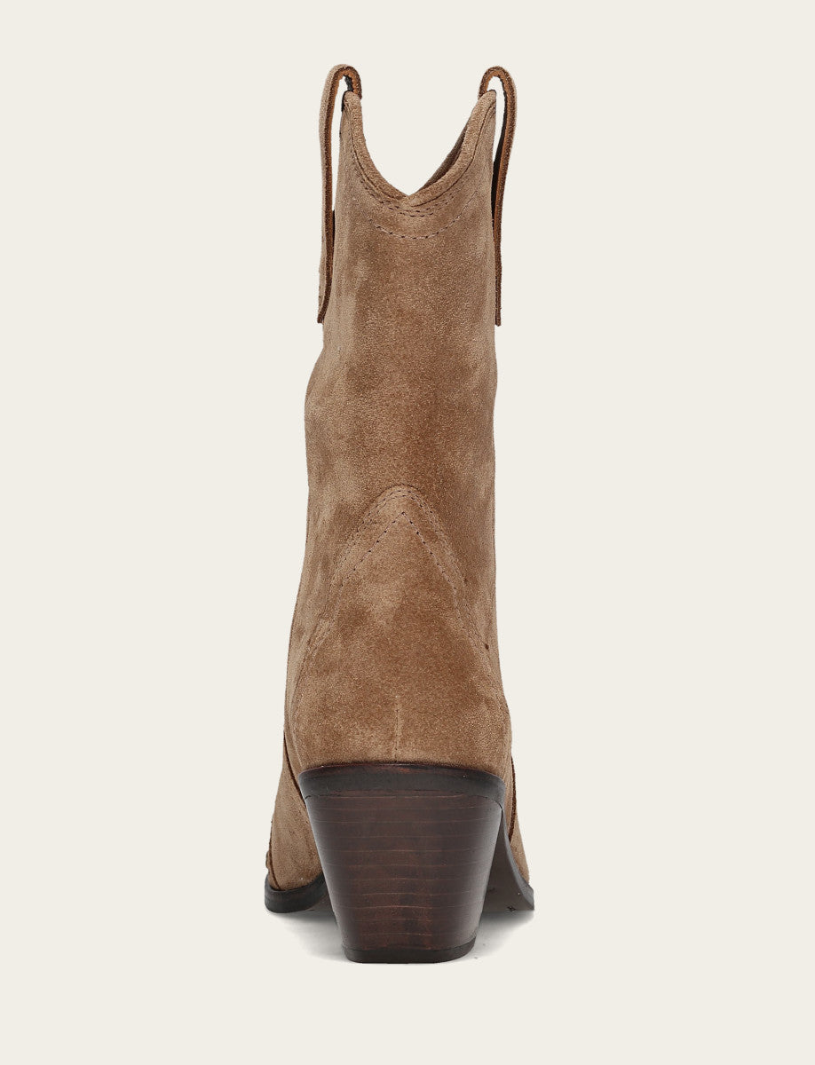 Sara Wingtip Stud - Image 6